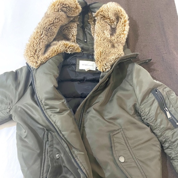 BCBG Puffer Jacket - Picture 1 of 2